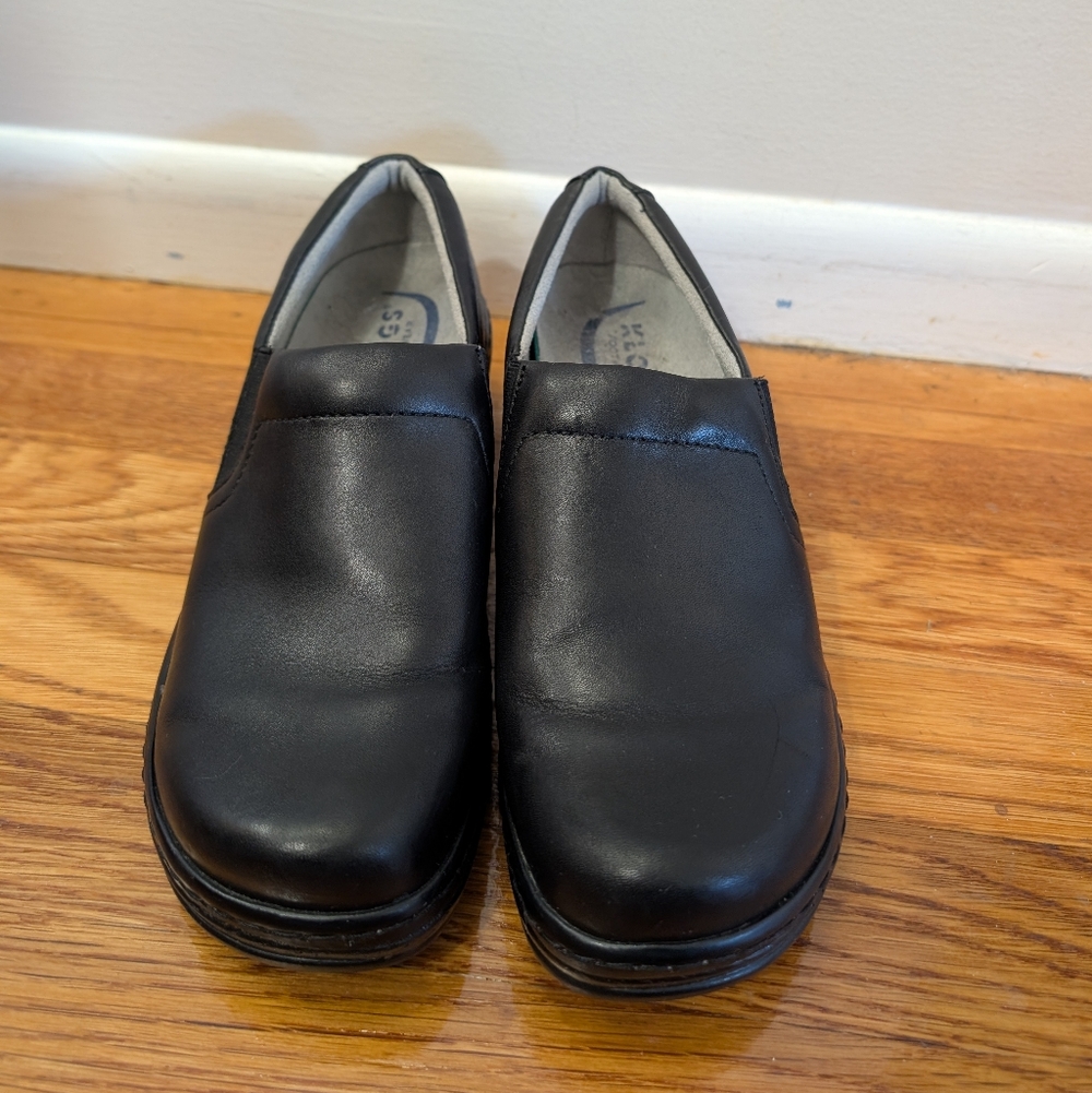Klogs Black Leather Women's Mules
